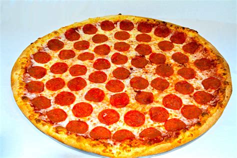 Pepperoni's pizza - Pepperoni 6744kj^. A Domino's classic. Slices of crispy pepperoni & creamy mozzarella. Order now. Nutritional Info.